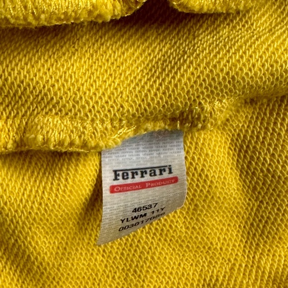 Kids Ferrari Yellow Jacket Size 11/12 New - Picture 10 of 13